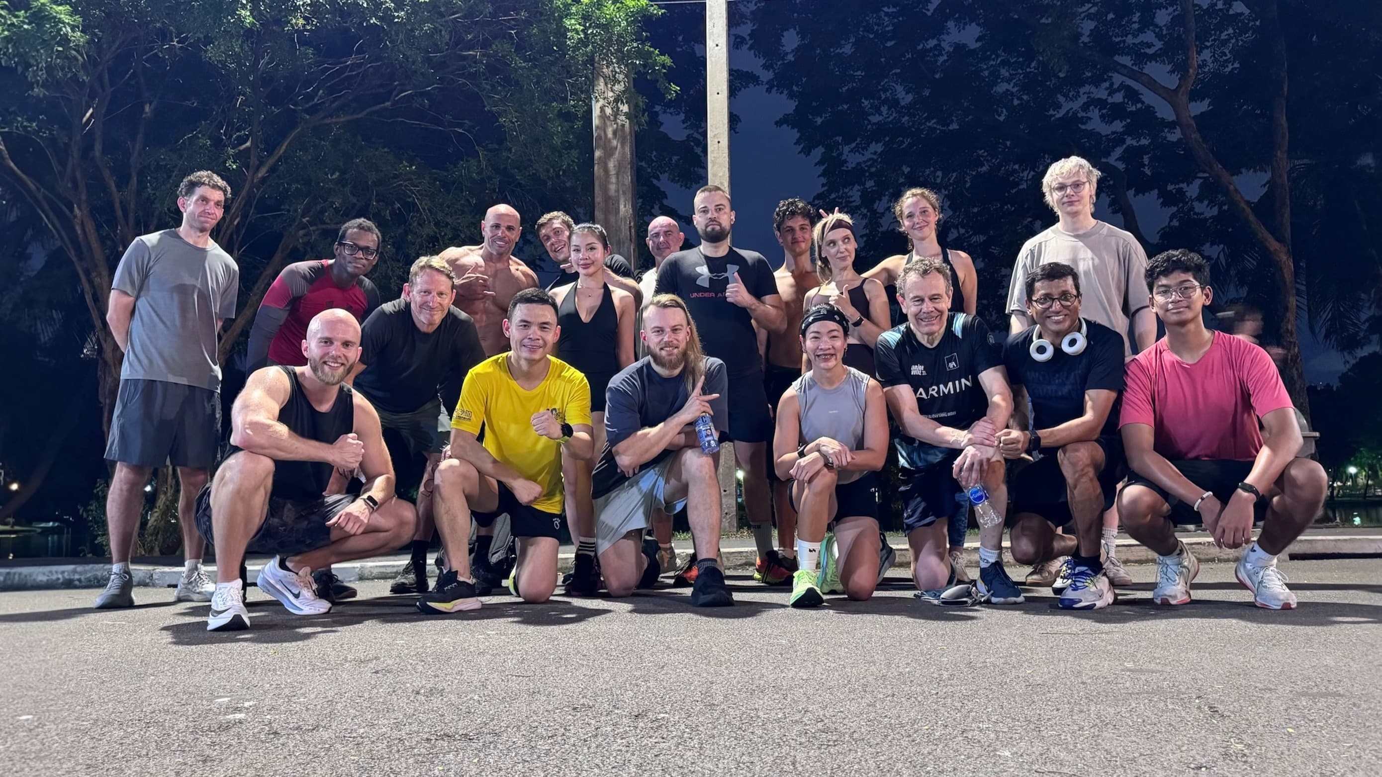Lumphini Evening Run + Calisthenics with a Pro Coach (All Levels)
